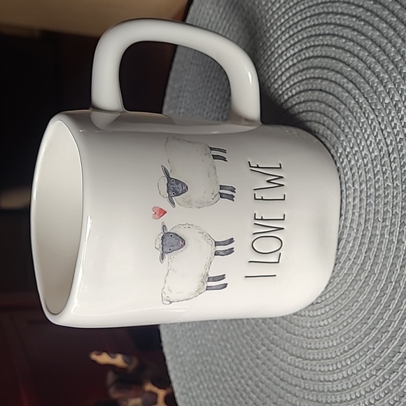 🐑🩷🐑Rae Dunn Mug - Picture 1 of 4